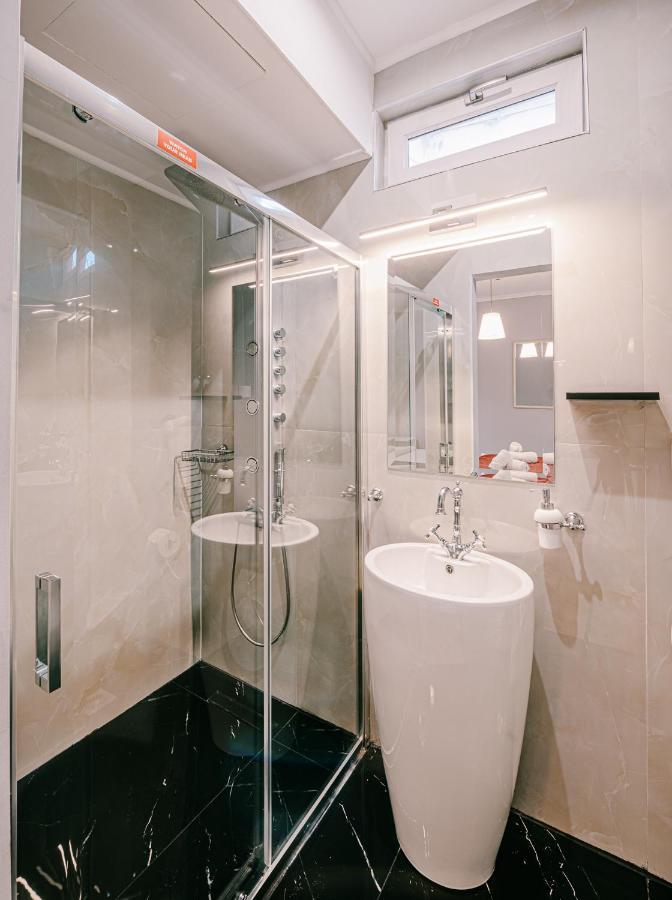Telesilla Deluxe Double Room 3rd Floor