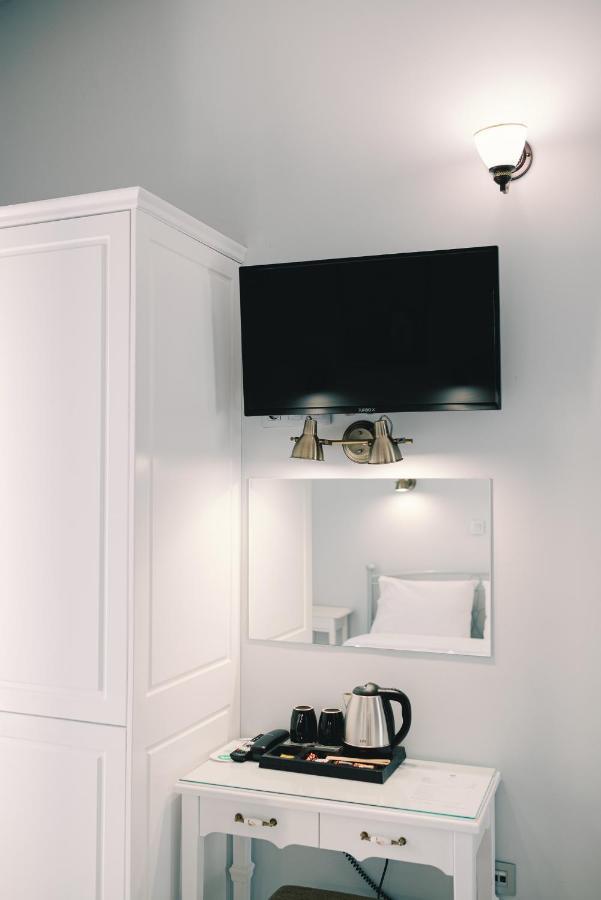Philaenis Deluxe Double Room Balcony 3rd Floor